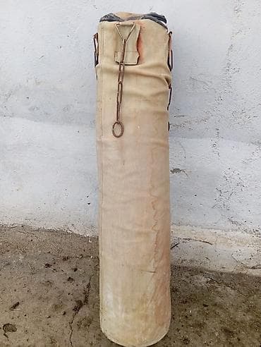 Boks/zərbə kisəsi Təmiz dəri qruwadi 120-130 am di belkede