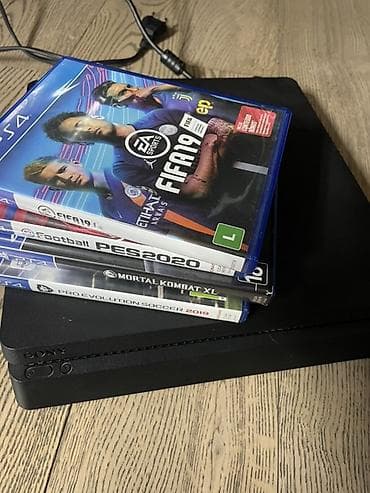 stranger things mike: PlayStation 4 fat oyun konsolu komplekti Xüsusiyyətlər: - Model: Sony — 2