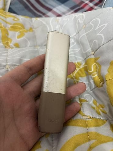 kamplekt qizillar: IQOS (elektron tütün qızdırıcı) cihazı - Model: A1009/A1009A (alt — 4