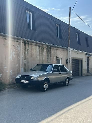 Model: Tofas Şahin (sedan) Rəng: Gümüş/boz Kuzov: 4 qapı, klassik