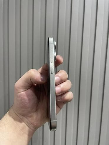 appl: IPhone 15 Pro, 128 GB, Gümüşü, Zəmanət, Simsiz şarj, Face ID — 4