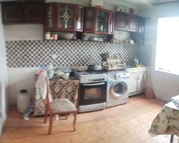 bayilda satilan heyet evleri: Satılır: 4 otaqlı həyət evi - Planlaşdırma: geniş zal, ayrıca mətbəx — 2