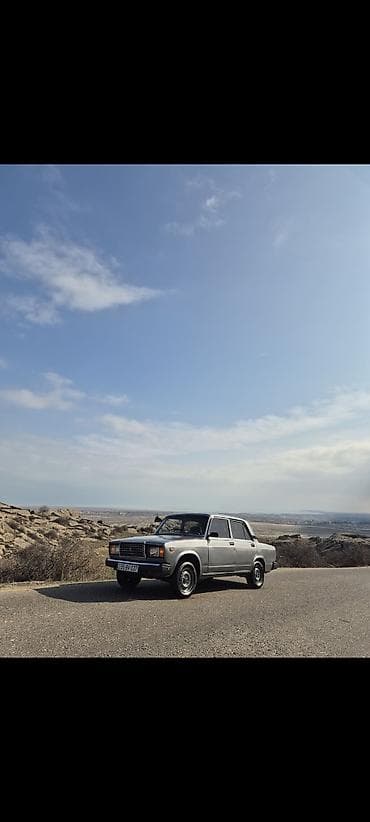 vaz 2121: Lada 2107 sedan - Kuzov: 4 qapılı sedan, boz rəng - Mühərrik — 2