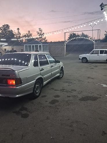 reno masin: Lada Samara sedan (VAZ 2115) – gümüşü rəng, 4 qapı, önlü-arxalı — 3