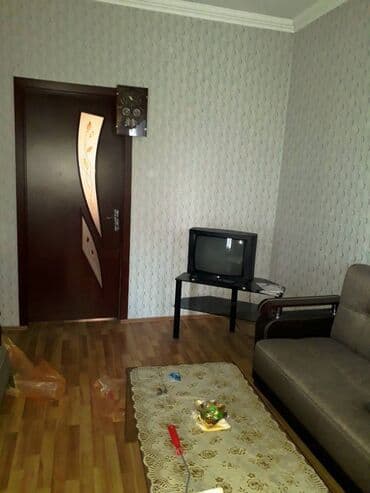 razin kiraye evler 2023: 20 yanvar metrosu yaxınlığı 5 mərtəbəli binanın 4-cü mərtəbəsi ümumi — 2