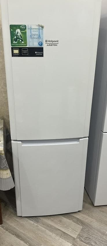 İşlənmiş 2 qapılı Hotpoint Ariston Soyuducu Satılır, rəng - Ağ