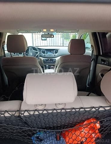Hyundai Tucson: 1.6 l | Krossover — 10