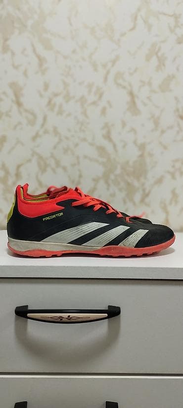 Butslar Adidas, Ölçü: 40, İşlənmiş