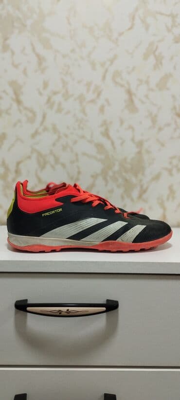 i̇dman qadın ətəkləri: Butslar Adidas, Ölçü: 40, İşlənmiş — 1