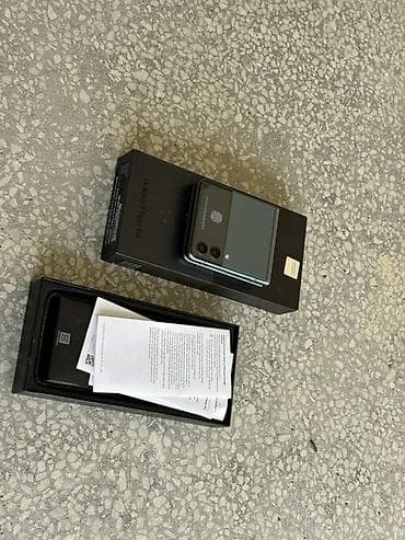 12 pro mini iphone: Samsung Galaxy Z Flip 3, 256 GB, rəng - Yaşıl, Barmaq izi — 2