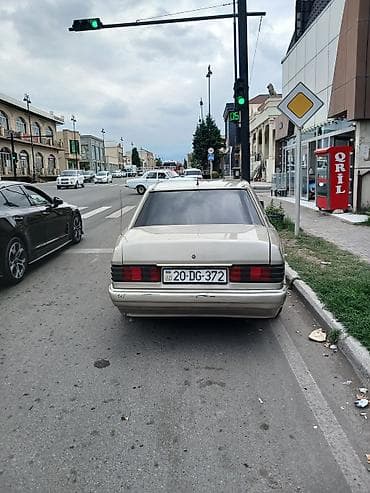 Avtomobil satışı: Mercedes-Benz 190 (W201): 2 l | 1990 il Sedan — 3