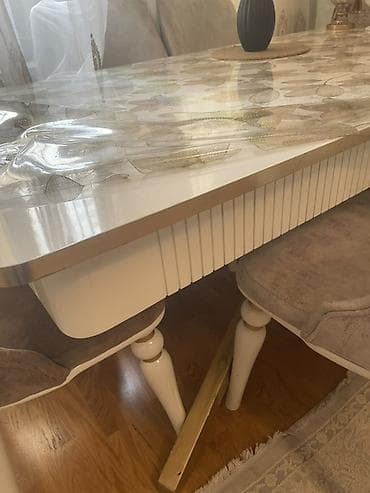 stol stul embawood stullar: Qonaq otağı mebel dəsti satılır. Masa dəsti + Qorka ( Vitrin ) • Masa — 3