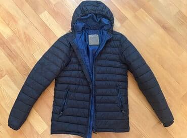 Qar/soyuq havalar üçün yüngül və isti şişmə gödəkçə. - Rəng: tünd göy