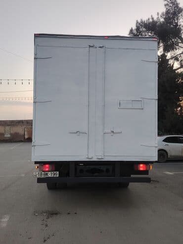 w211 oturacaq: Yükdaşıma üçün tentəsiz qapalı furqonlu yük maşını (Atego tipli) — 4