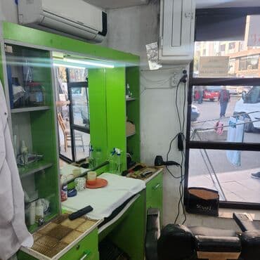 домашняя барная стойка: Xidmət: Kişi salonu (bərbər) Təsvir: - Şəhər mərkəzinə yaxın — 7