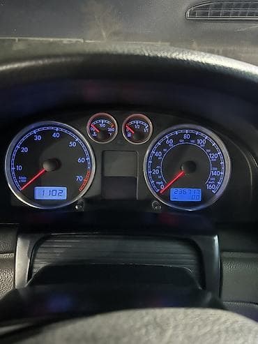 mercedes benz c class 2000: Volkswagen Passat: 1.8 l | 2002 il Sedan — 6