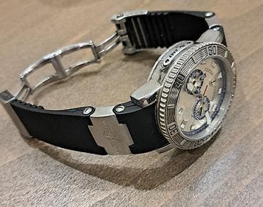 sensor saatlar: Ulysse Nardin Limited edition — 4