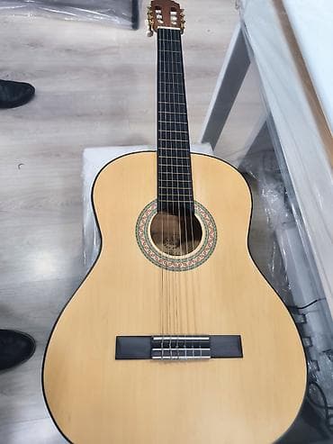 Velosiped ehtiyyat hissələri: Klassik gitara 4/4 ölçü - Tam ölçü 4/4 klassik (nylon simli) gitara - — 1