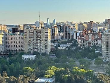 Mənzillər: Satılır 3 otaqlı yeni tikili 135 m², Gənclik m. Kateqoriya Yeni — 9