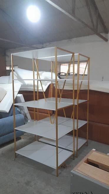 qutular: Metal karkaslı açıq rəf sistemi - Dizayn: Qızılı rəngdə metal karkas — 1