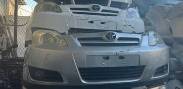 ön bufer: Toyota Corolla, 2008 il — 4