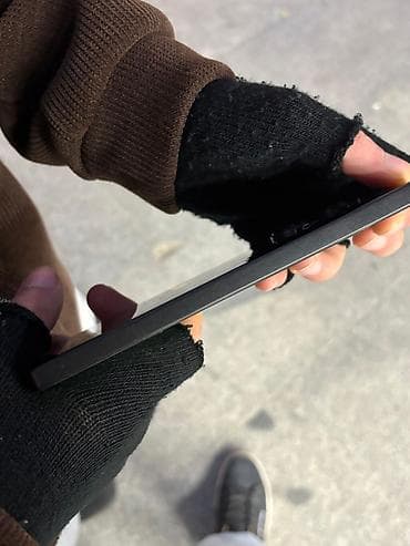 mobil telefon: Satılmır! Ancaq ayfonla barter 128 gb dan aşağı olmaz — 6