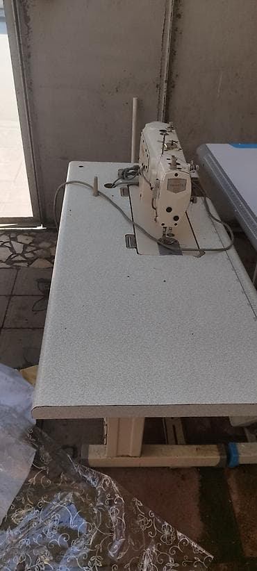 Tikiş maşını Yamata, Overlok, 4 saplı — 2