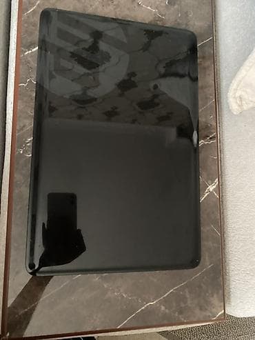 HP 2000 seriyalı noutbuk Xüsusiyyətlər: - Ekran: təxminən 15.6" LED at lalafo.az HP 2000 seriyalı noutbuk Xüsusiyyətlər: - Ekran: təxminən 15.6" LED