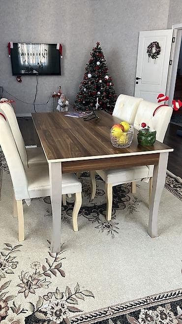 transfer masa: Masa dəsti satılır 150₼. Yaxşı vəziyyətdədir. 4 oturcağı var.Ünvan — 1