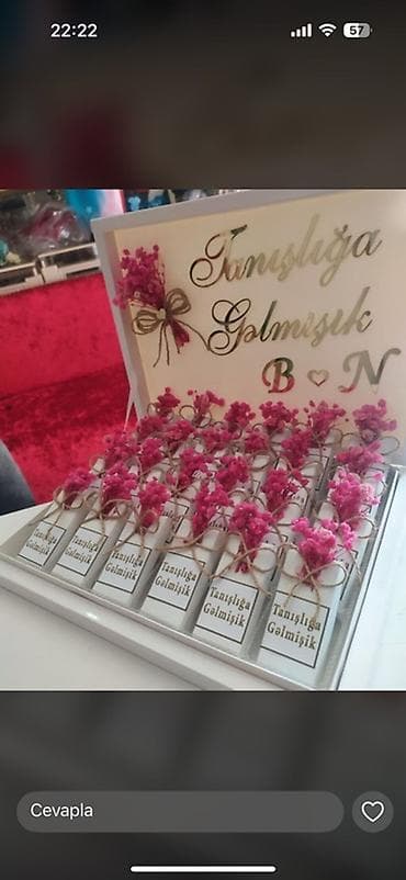 10 maya aid sekiller: “Tanishlığa Gəlmişik” temalı xatirə şokolad dəsti - Dekorativ qutu — 1
