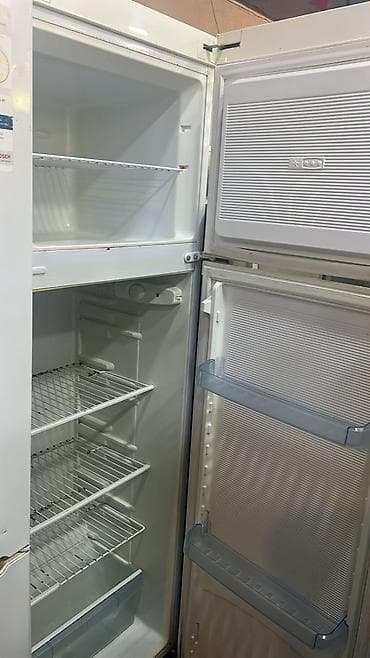 sharp soyuducu servis: 2 qapılı Bosch Soyuducu Satılır, rəng - Ağ — 1