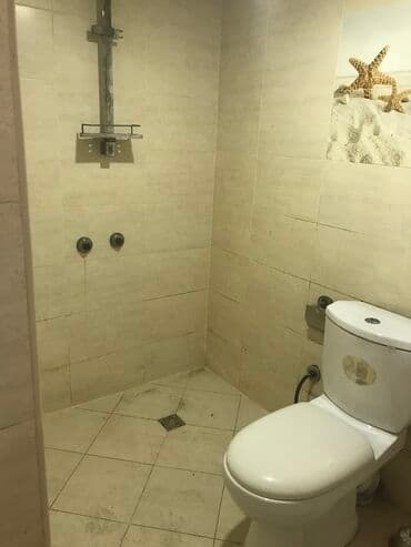 ucuz hostel: Gediş gəlişli məhəllədə.Oba marketin yanında yerləşən obyekt.Hal — 3