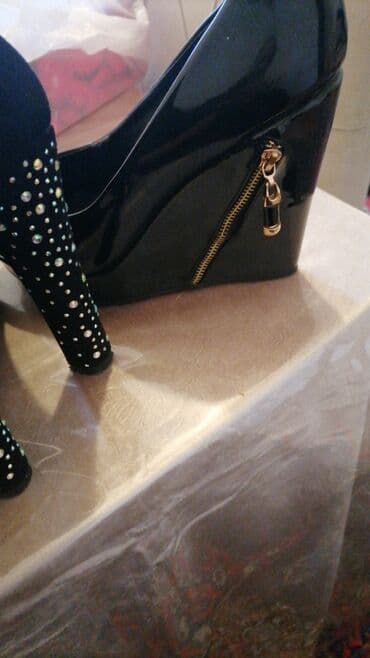 туфли новая не одевала не разу: Туфли, Размер: 36, Новый — 3