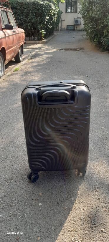 CD, DVD disklər və kassetlər: Əl yükü standartlarına cavab verən eyni zaman baqaj kimidə daşına — 4