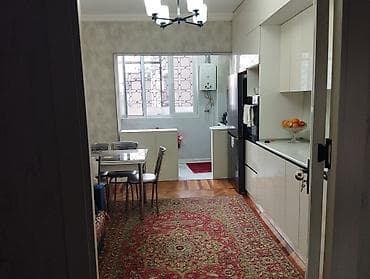 Gəncə prospektinde ganuni 3 otaqlı Leninqrad proektli ev satılır, ev