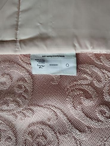 Ev saatları: Yataq üçün rəng - Çəhrayı Yataq örtüyü — 4