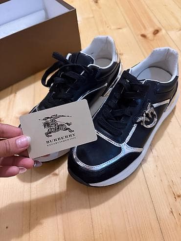Burberry, Ölçü: 38, rəng - Qara, Yeni — 1