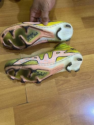 Книги и журналы: Бутсы Nike — 3