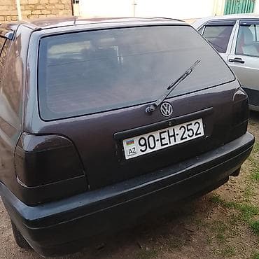 volkswagen polo v: Volkswagen Golf: 1.8 л | 1993 г. Хэтчбэк — 1