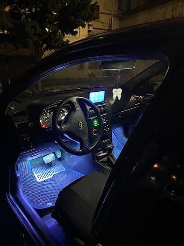 dt 75 traktor satisi: Opel Astra: 1.6 l | Sedan — 2
