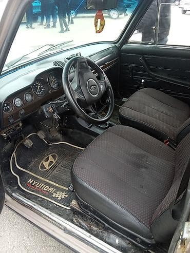 kamaz satışları: VAZ 2106 sedan – bej rəng, 4 qapı, arxaötürücülü. Klassik xrom ön — 5