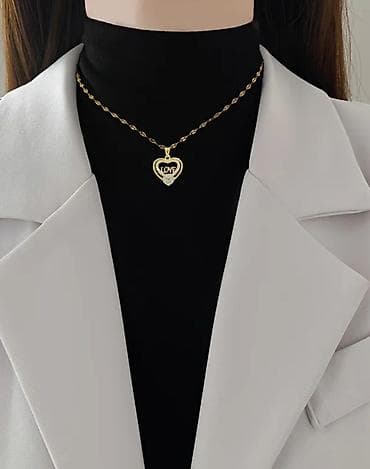 18 karat qızılı rəng boyunbağı – ürək formalı kulon - Zəncir: parlaq