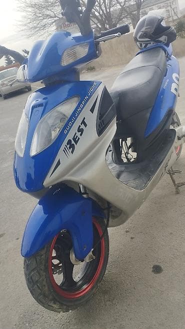 moto 150cc: Skuter – şəhər içi yüngül və qənaətcil nəqliyyat - Korpus: mavi-ağ — 9
