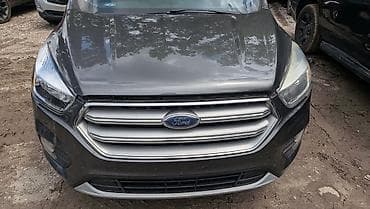 275 45 20: Ford Escape – kompakt krossover - Korpus: qrafit/qaranlıq boz rəng — 3