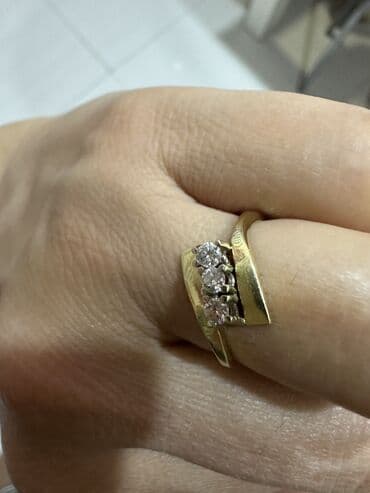 brilyant qaşlı üzük metni: Nişan, Üzük, Sarı qızıl, 750 Əyar, Brilyant — 1