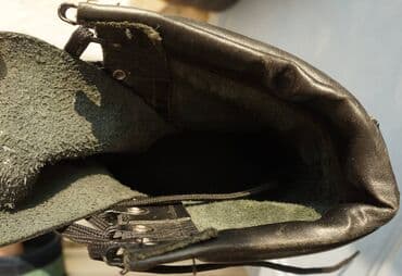 işlenmiş eşyalar: Hərbi zabit çəkməsi Az işlənmiş hərbi zabit çəkməsi satılır. Ölçüsü — 9