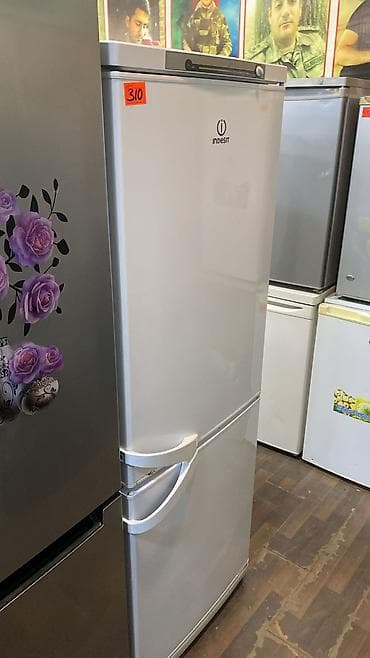 2 qapılı Indesit Soyuducu Satılır, rəng - Ağ