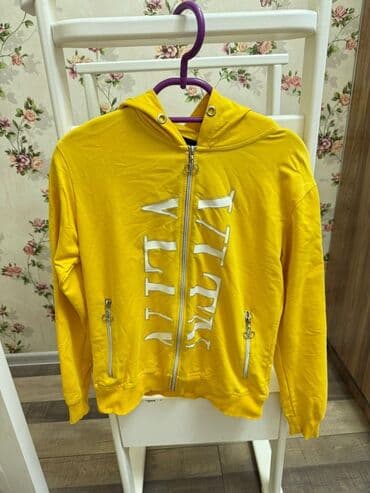 usaq ucun cins pencekler: Uşaq üçün sarı rəngli kapüşonlu jaket - Model: ön hissəsi tam — 2