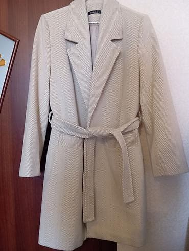 Üst geyimi: Palto 40 olcude yenidir 39 azn — 1