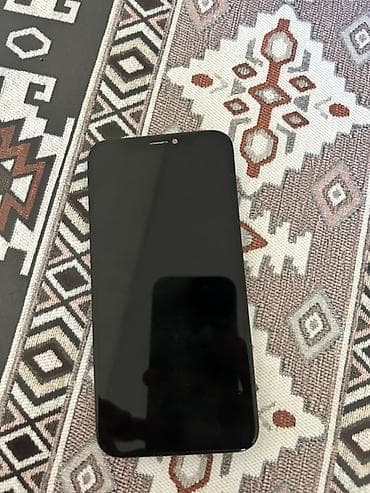 ps4 hard disk: IPhone X — 1